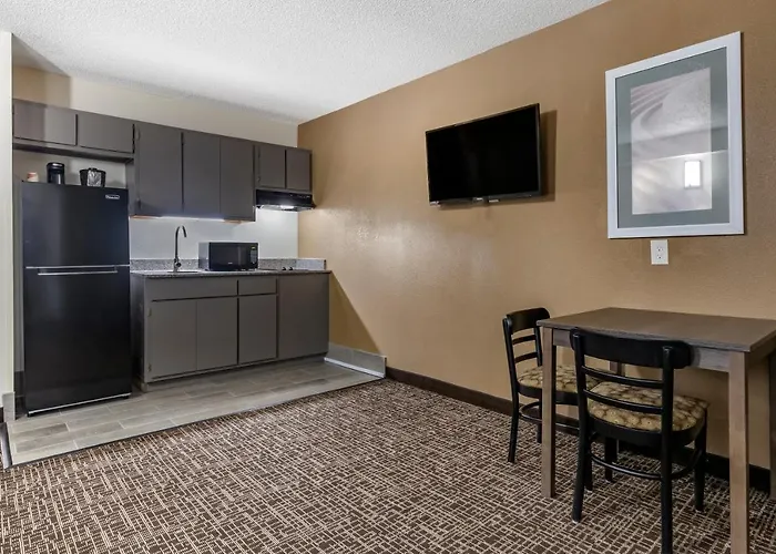Quality Inn & Suites Spring Lake - Fayetteville Near Fort Bragg