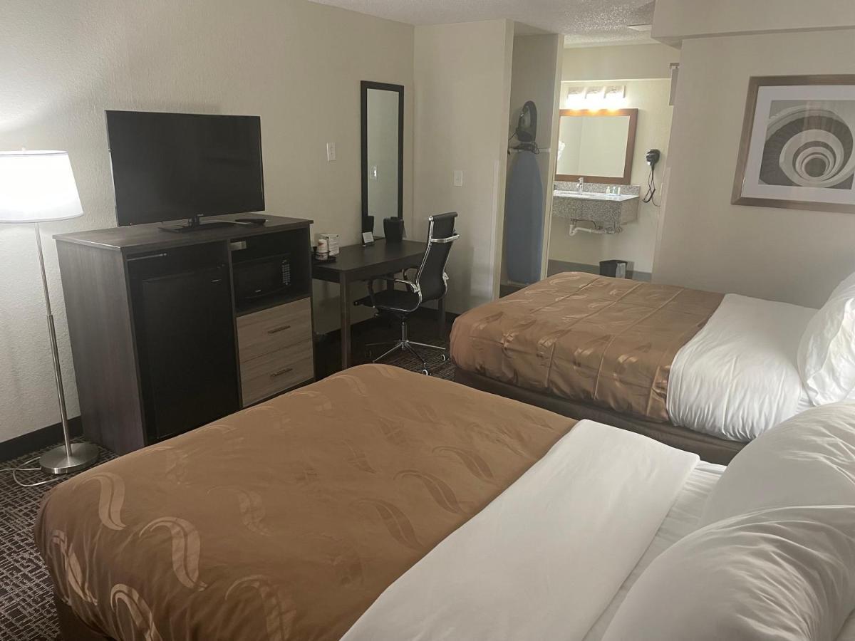 Hotel Quality & Spring - Fayetteville Near Bragg 2*